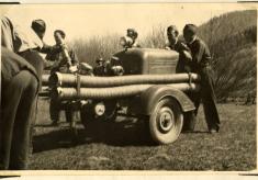 1954 - motorová striekačka DS 16, ktorá bola prednostne pridelená okresnou inšpekciou št. Požiarneho dozoru z&nbsp;Brezna, nášmu požiarnemu zboru za&nbsp;dobrú a&nbsp;iniciatívnu prácu.